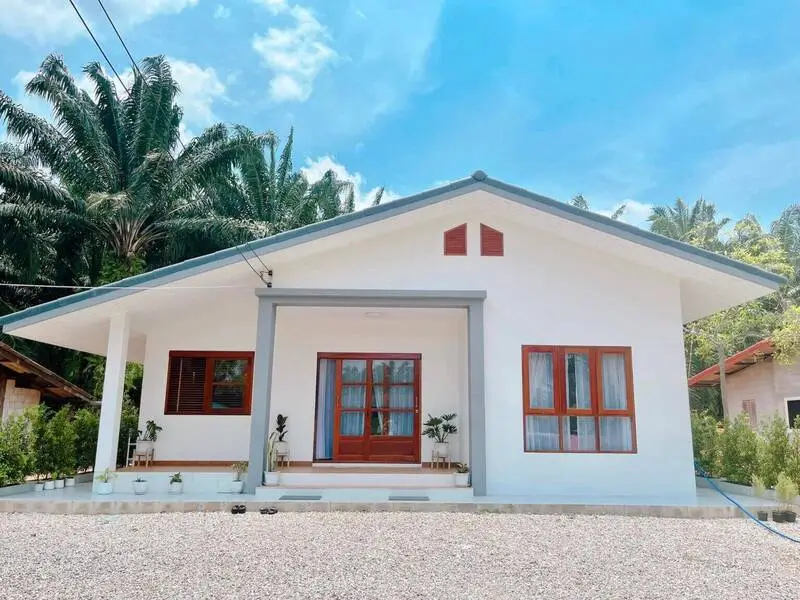 1. Model Atap Pelana Asimetris