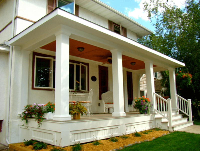 Pilar Putih Polos Tanpa Ornamen