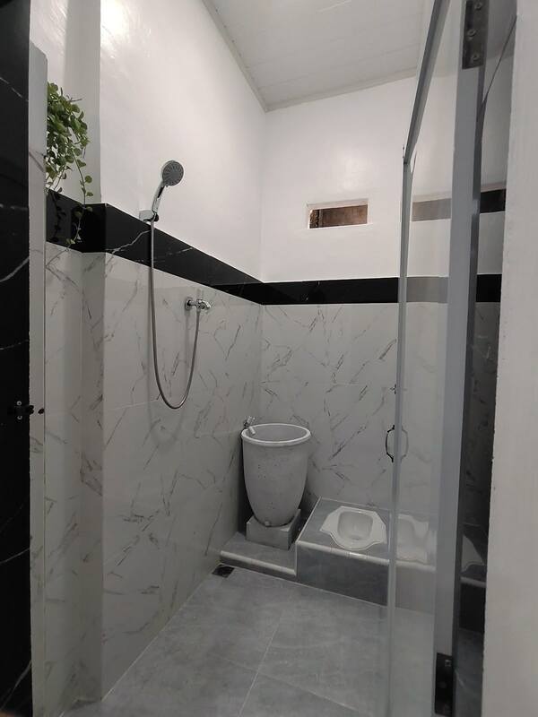 6. Elegan dengan Keramik Marble Look