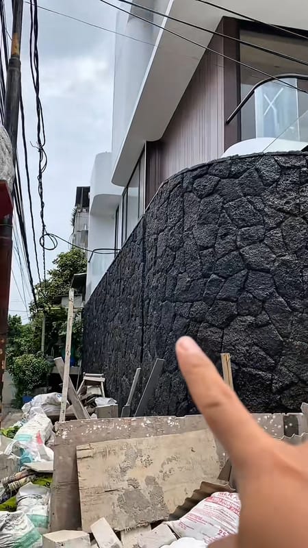 Pagar Tembok Batu Alam Hitam