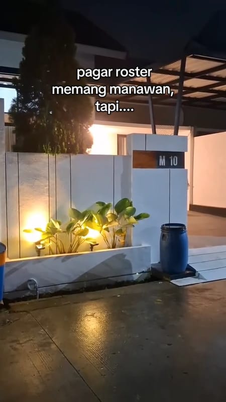 5. Pagar Tembok Minimalis Elegan dengan Planter Box